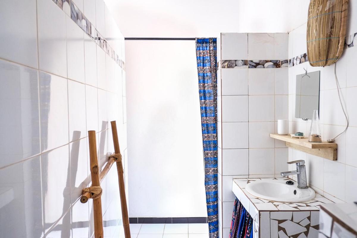 Keur Dofie Bed & Breakfast Toubab Dialao Eksteriør bilde