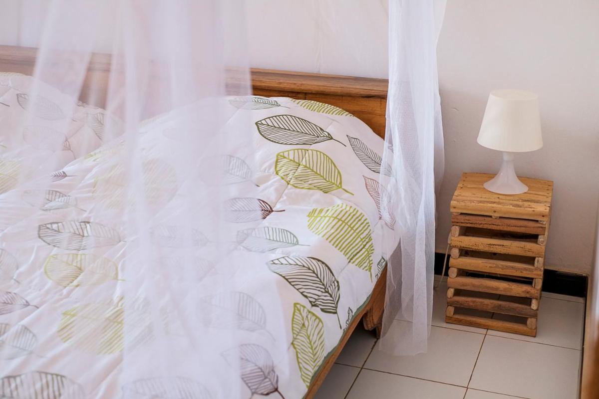 Keur Dofie Bed & Breakfast Toubab Dialao Eksteriør bilde
