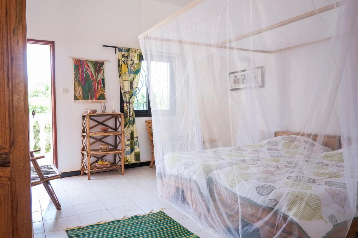 Keur Dofie Bed & Breakfast Toubab Dialao Eksteriør bilde
