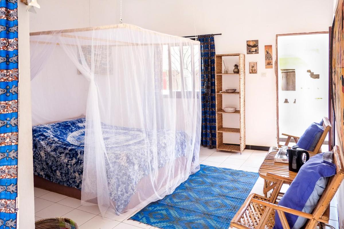 Keur Dofie Bed & Breakfast Toubab Dialao Eksteriør bilde
