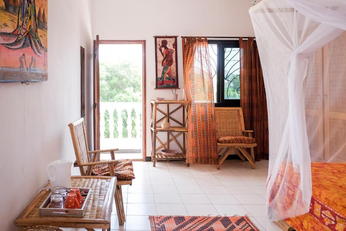 Keur Dofie Bed & Breakfast Toubab Dialao Eksteriør bilde