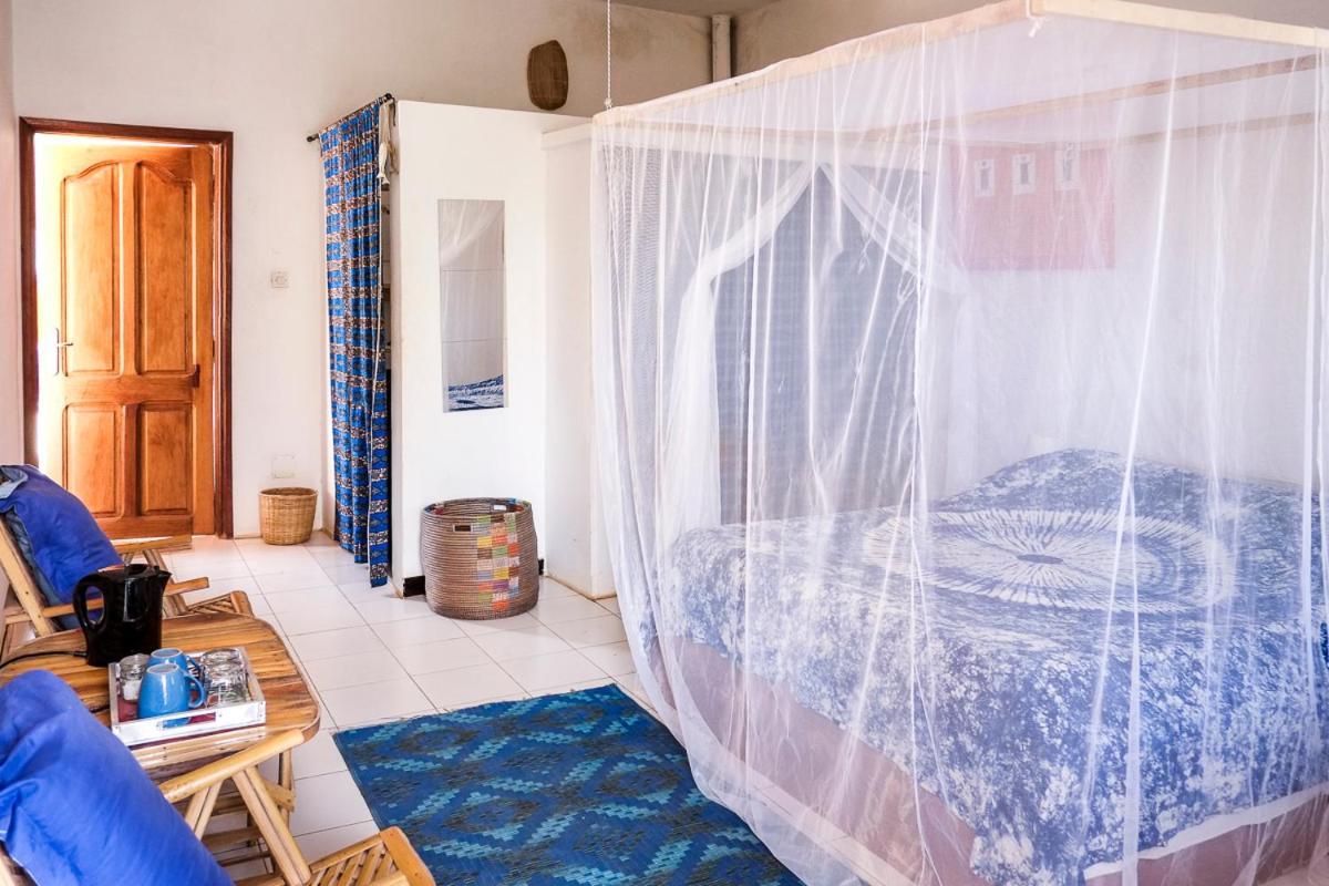 Keur Dofie Bed & Breakfast Toubab Dialao Eksteriør bilde